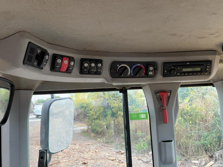 2013-caterpillar-924k-image-14