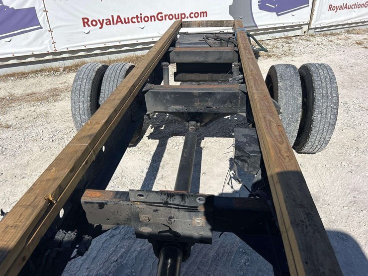 2016-mitsubishi-fuso-fec52s-image-14