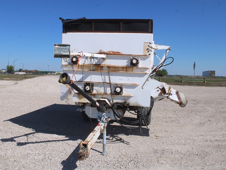 #2044-•-#2044---harsh-303h-feed-mixer-wagon-image-3