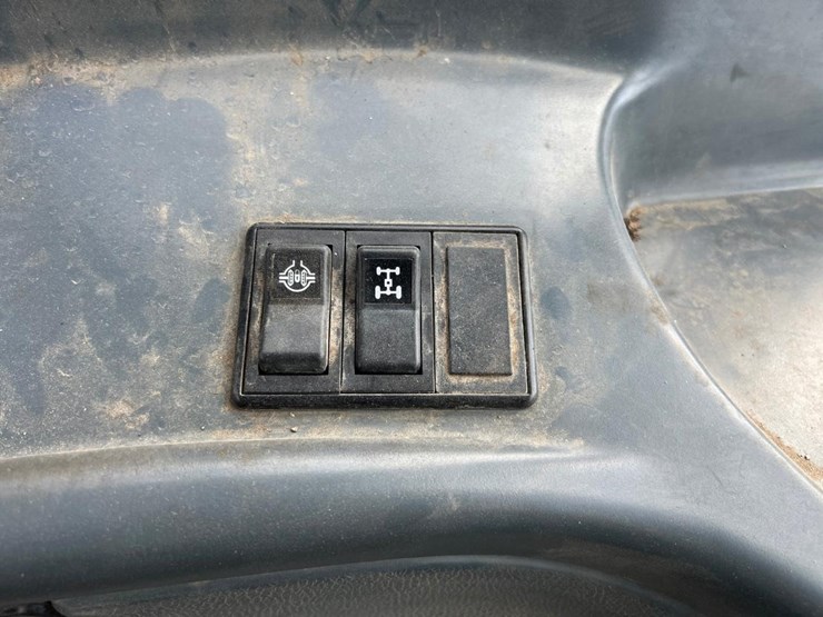 new-holland-tl100a-image-31