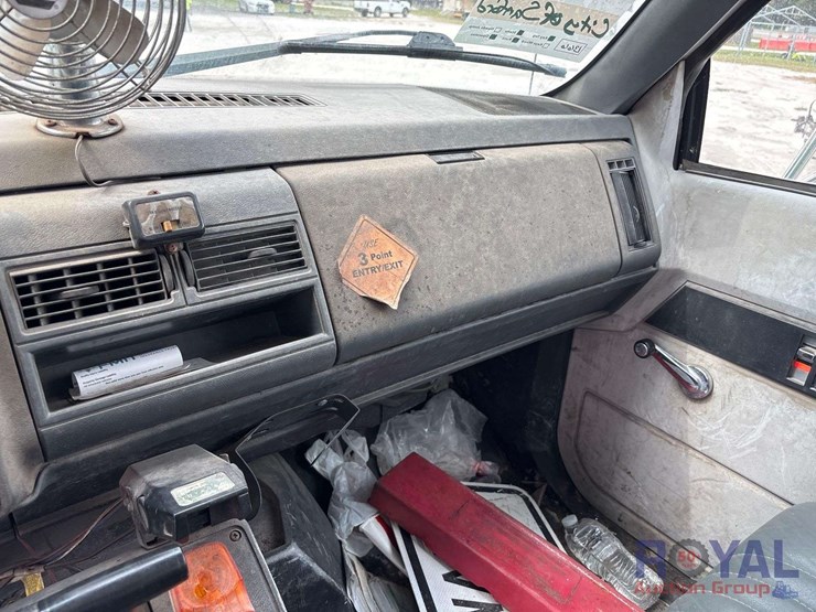 1999-gmc-c7500-mason-dump-truck-image-27