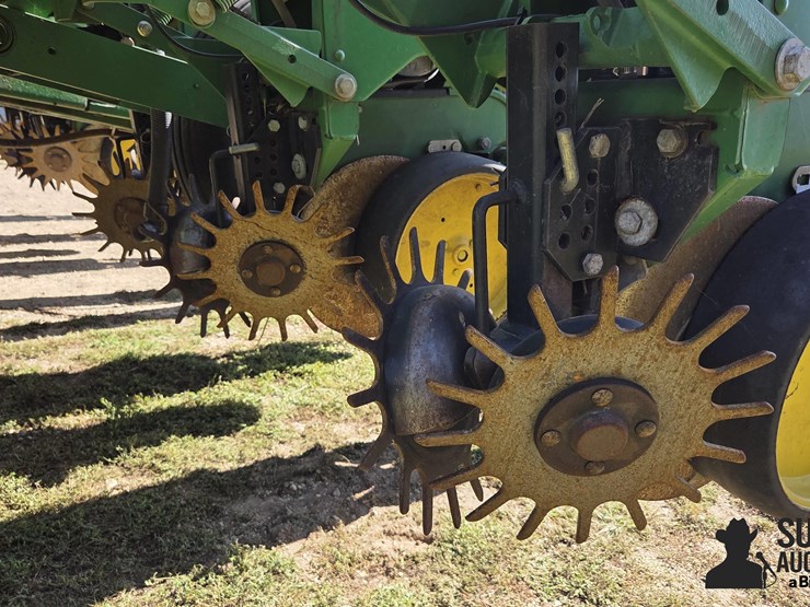 1995-john-deere-7200-image-17