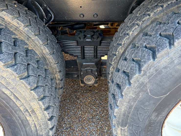 1992-international-4000-image-22