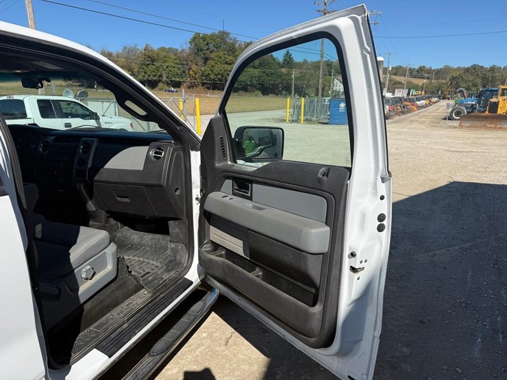 2014-ford-f150-image-16