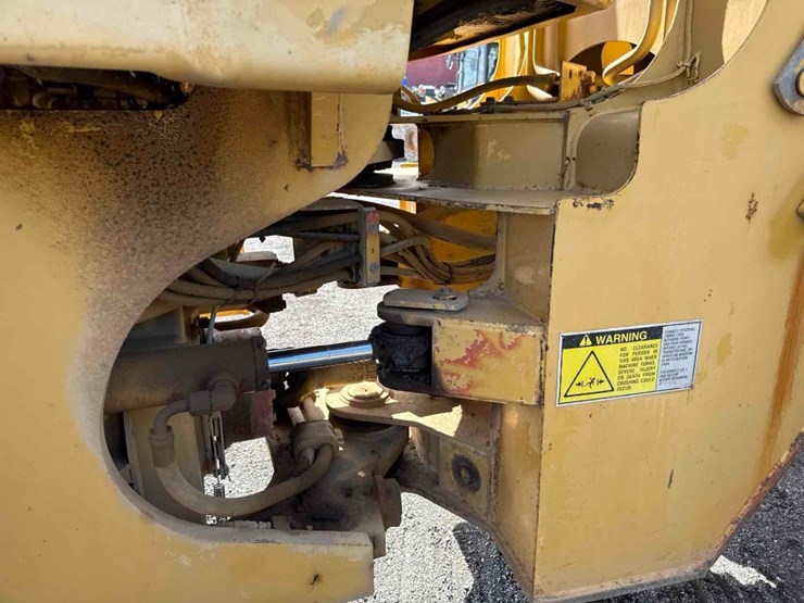 1995-caterpillar-928f-image-21