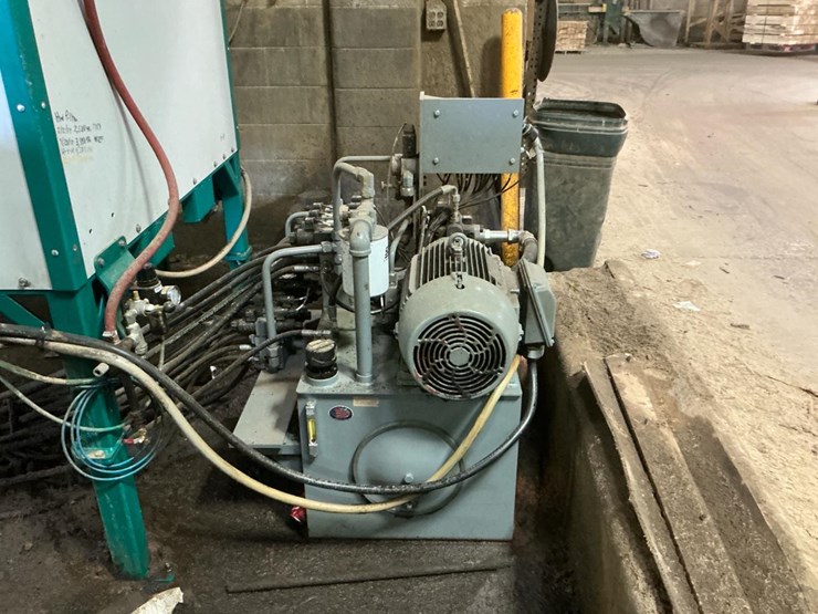 #105-•-2014-wood-mizer-wm4000-portable-bandmill-image-8