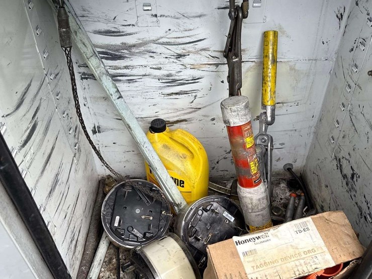 2016-ford-f550-image-22