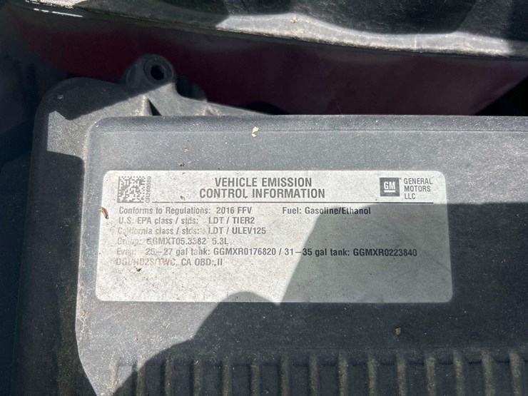 2016-chevrolet-tahoe-image-10