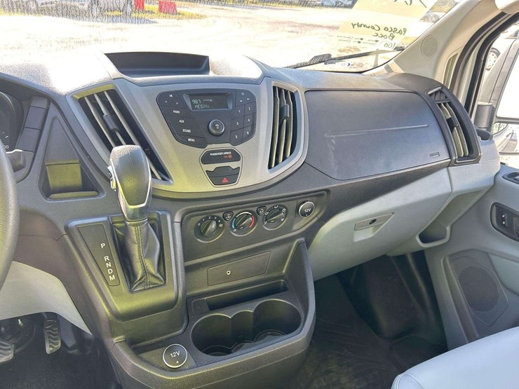 2018-ford-transit-image-18