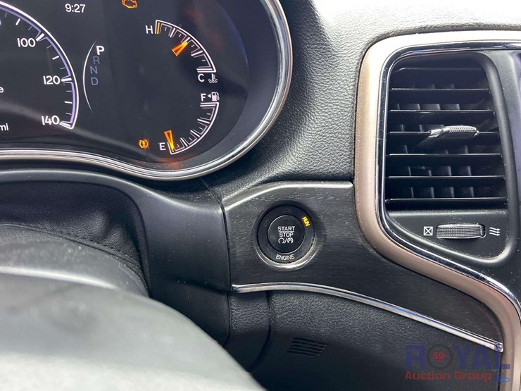 2016-jeep-grand-cherokee-image-15