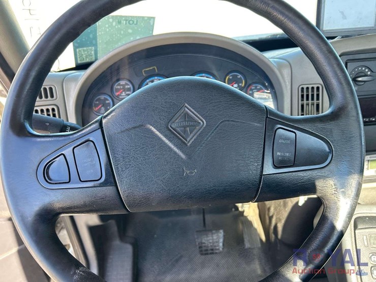 2016-international-workstar-7400-image-11