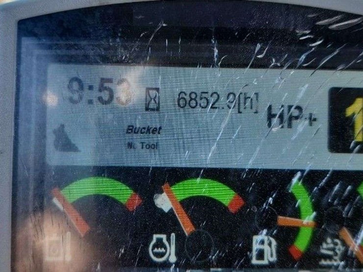 2019-caterpillar-325f-image-33