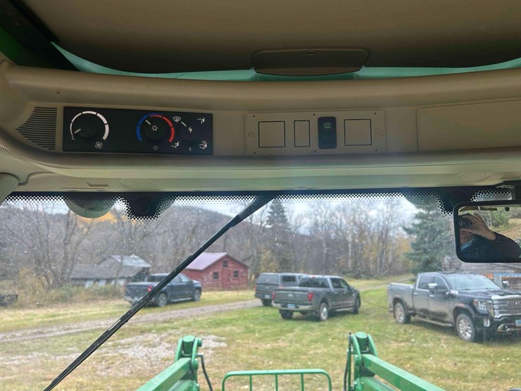 2011-john-deere-6430-premium-image-25