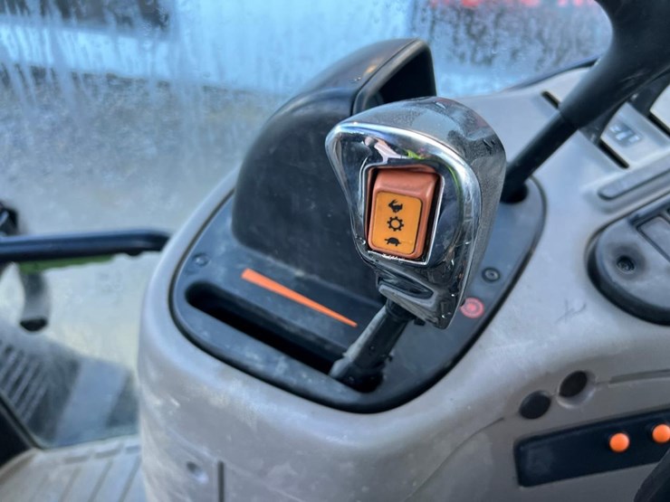 case-ih-maxxum-125-image-33