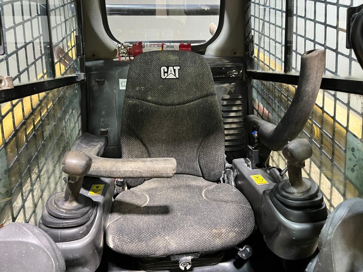 caterpillar-259d-image-21