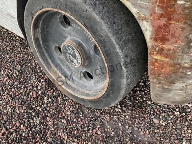 unicarrier-forklift-image-8