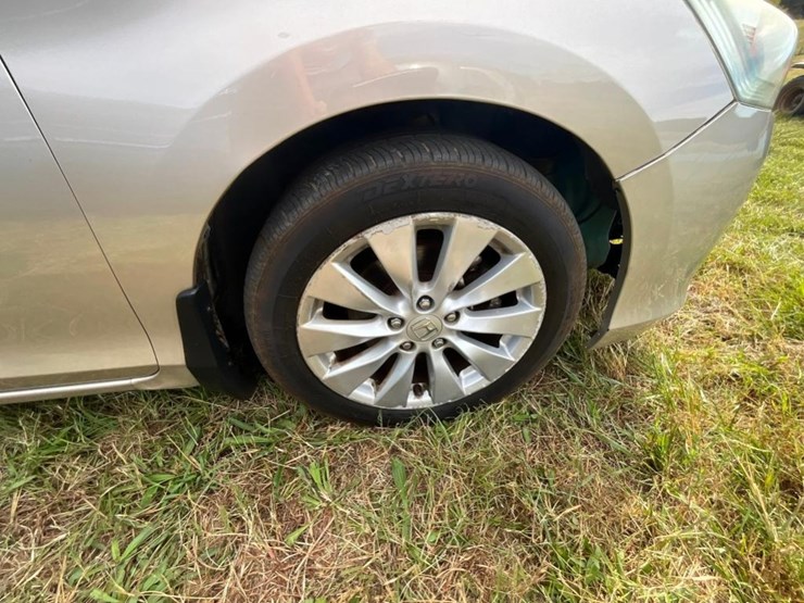 2014-honda-accord-(at,-v6,-3.5l,-miles-image-11