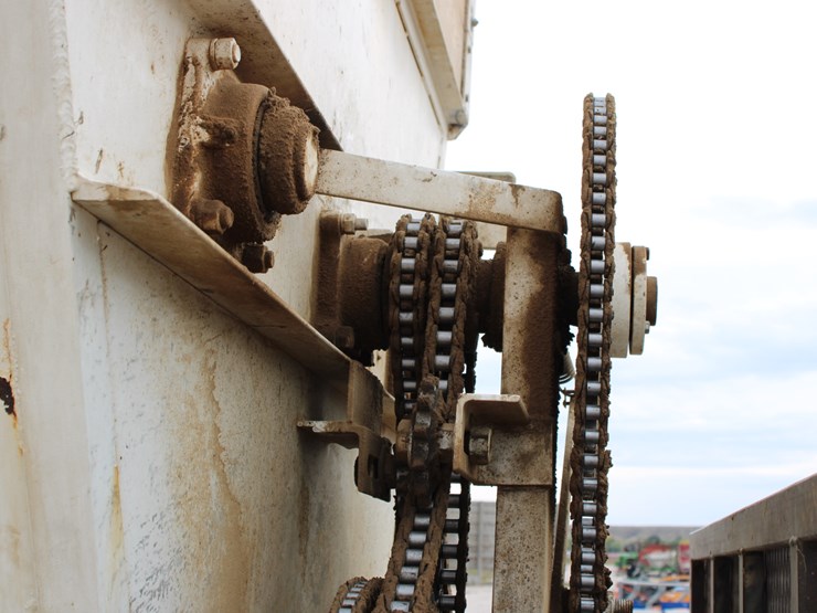 1982-international-s1700-image-18