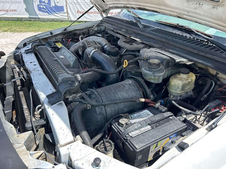 2006-ford-f550-image-8