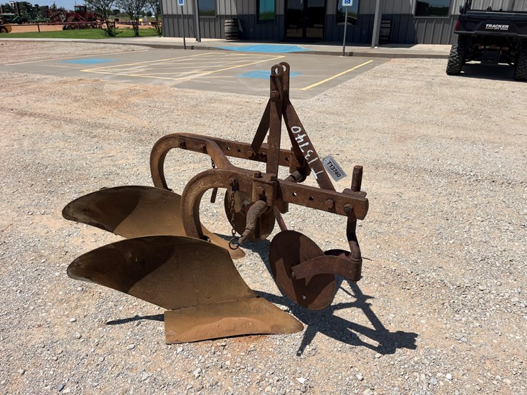 #t13740-•-massey-ferguson-plow-image-2