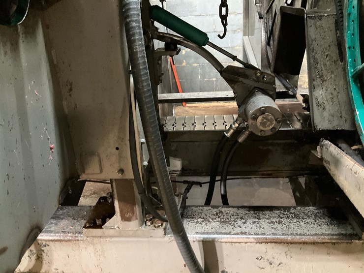 #130-•-wood-mizer-pallet-lumber-resaw-image-52