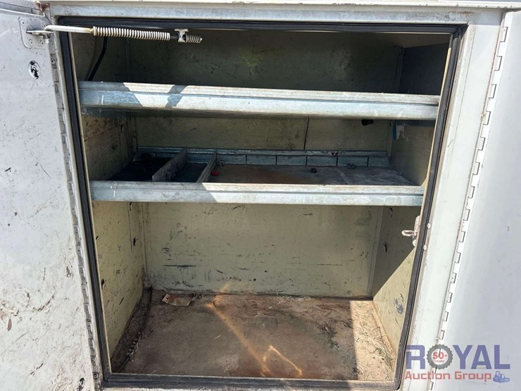 2011-ford-f350-image-22