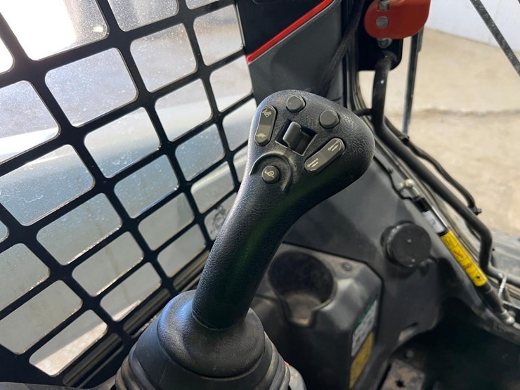 2024-bobcat-t66-image-28