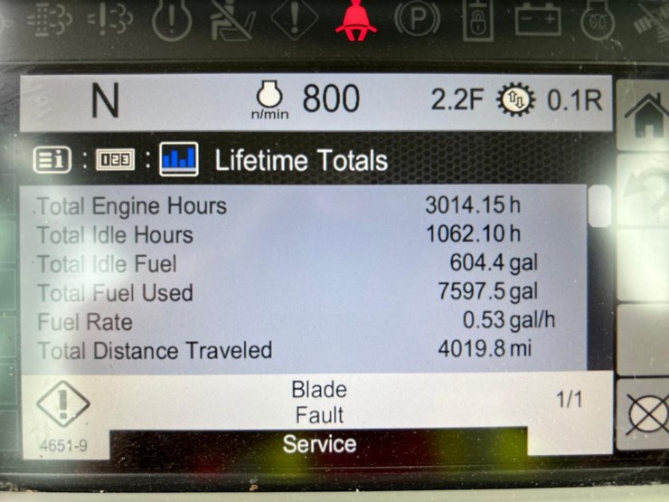 2021-caterpillar-d4-image-31