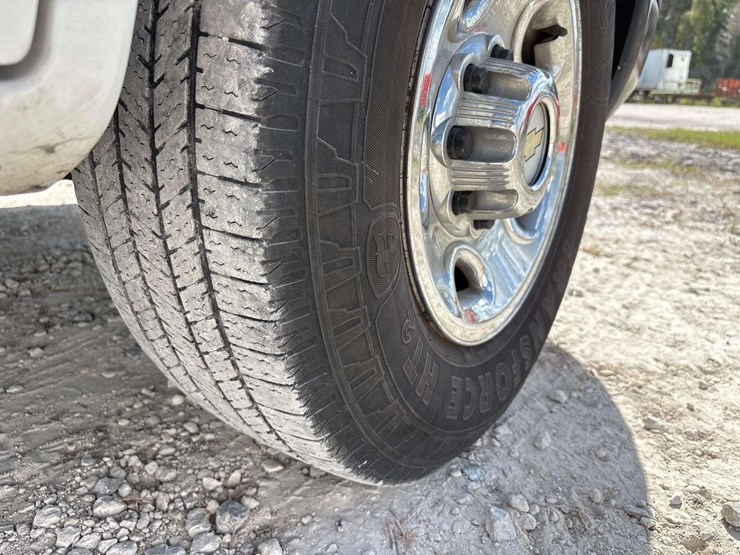 2014-chevrolet-express-3500-image-25