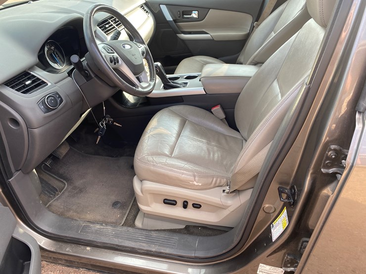 2013-ford-edge-image-61