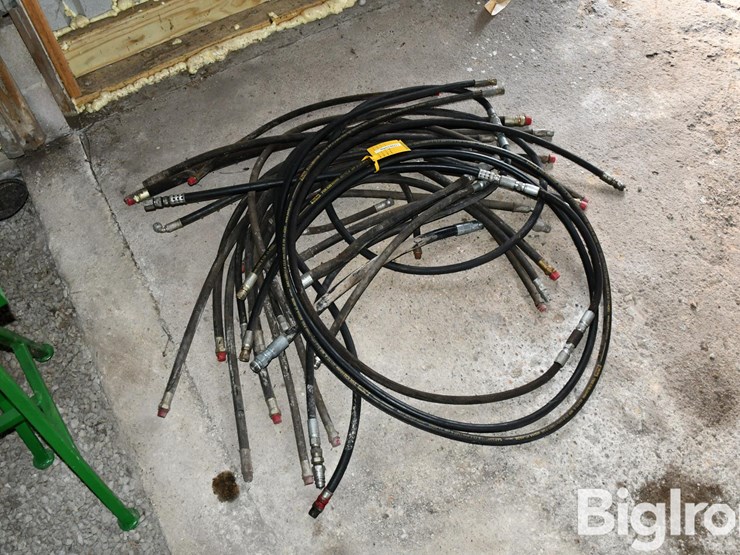 assortment-of-hydraulic-hoses-image-3