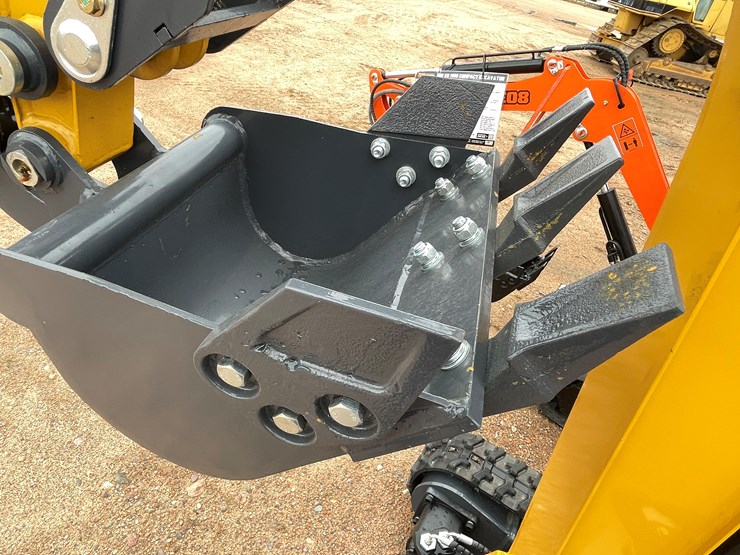 #1788-•-agt-xz20r-mini-excavator-image-17