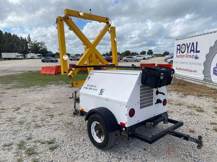 2013-magnum-power-mlg08-towable-runway-closure-marker-light-tower-image-4