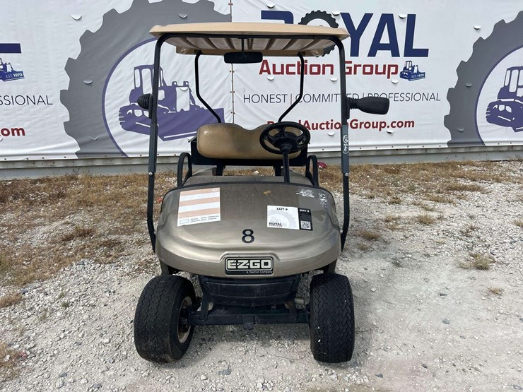 ez-go-electric-utility-cart-image-7