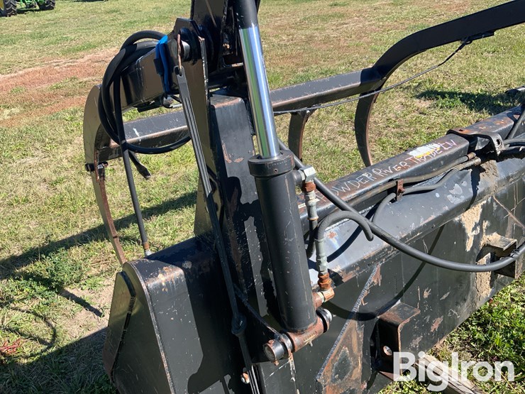 loader-bucket-&-grapple-image-10