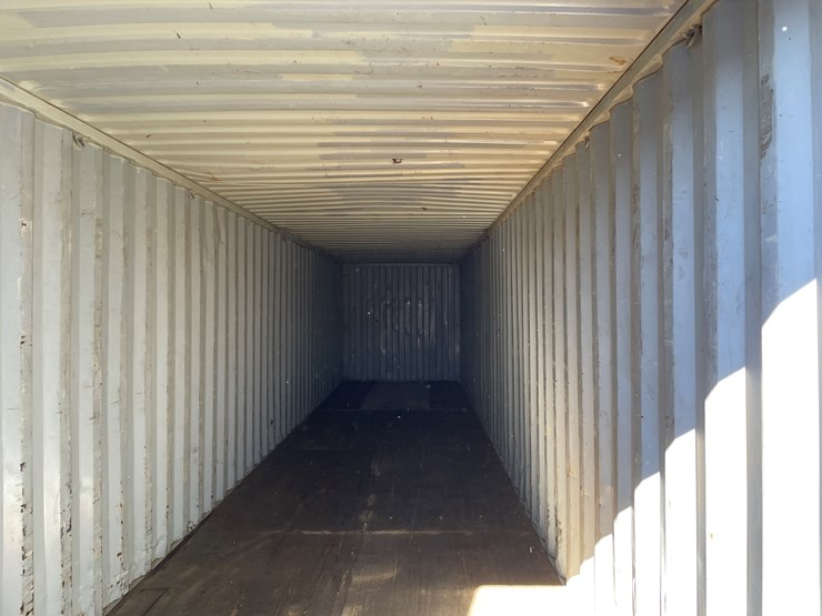 #3187-•-40'-standard-height-shipping-container-image-7
