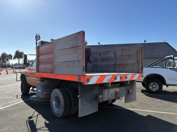 2001-dodge-ram-3500-image-4