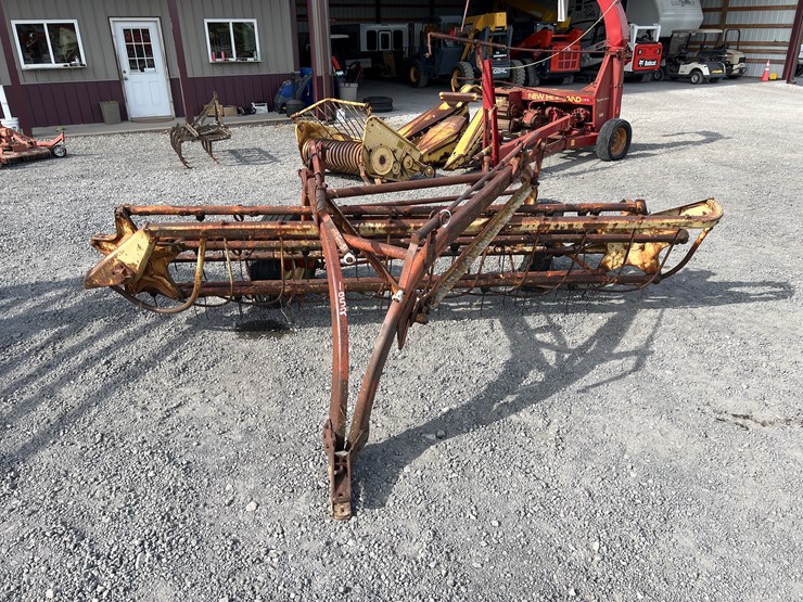 new-holland-258-image-1