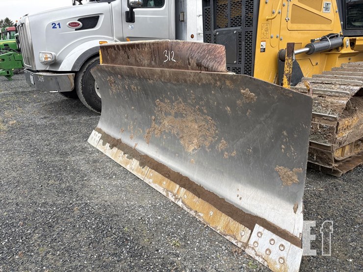 2021-deere-700l-image-4