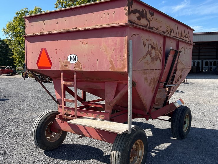 #888-•-j&m-gravity-wagon-image-6