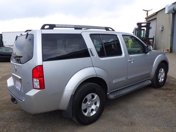 2006-nissan-pathfinder-image-3