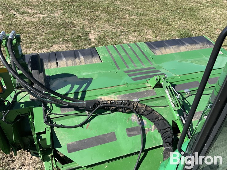 2022-john-deere-w200m-image-18