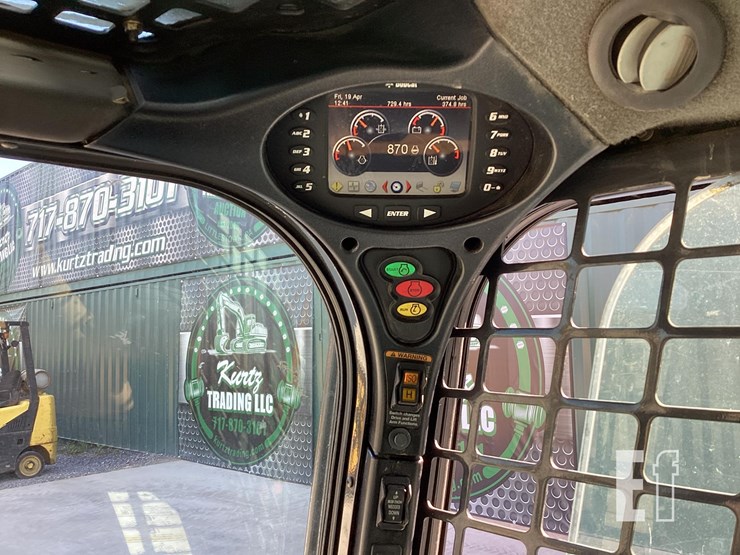 2011-bobcat-t770-image-18