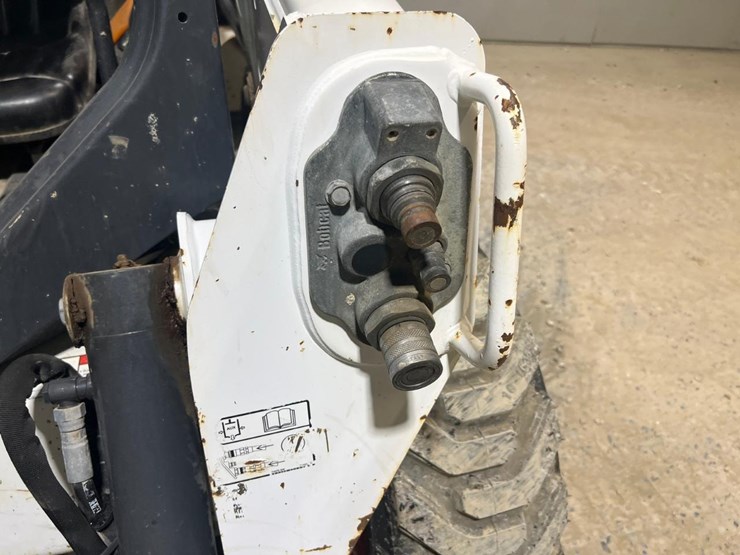 bobcat-s550-image-11