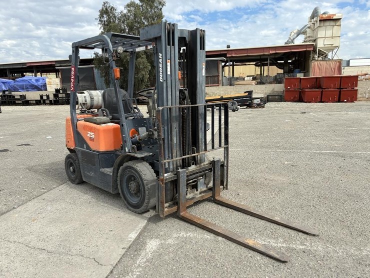 2014-doosan-g25g-image-2