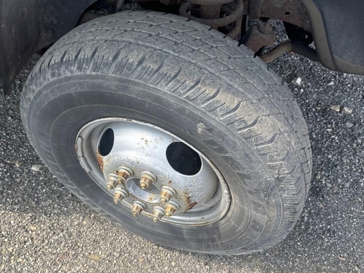 1997-dodge-3500-image-12