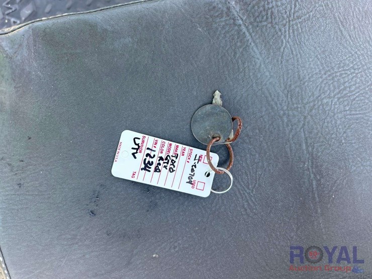 2022-toro-workman-07921-electric-utility-cart-image-10