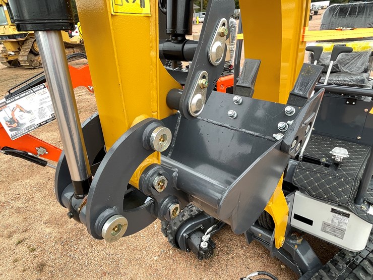 #1788-•-agt-xz20r-mini-excavator-image-19