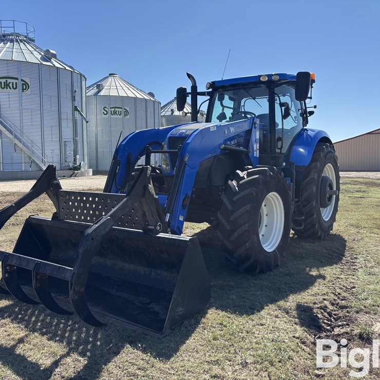 2014 NEW HOLLAND T7.210