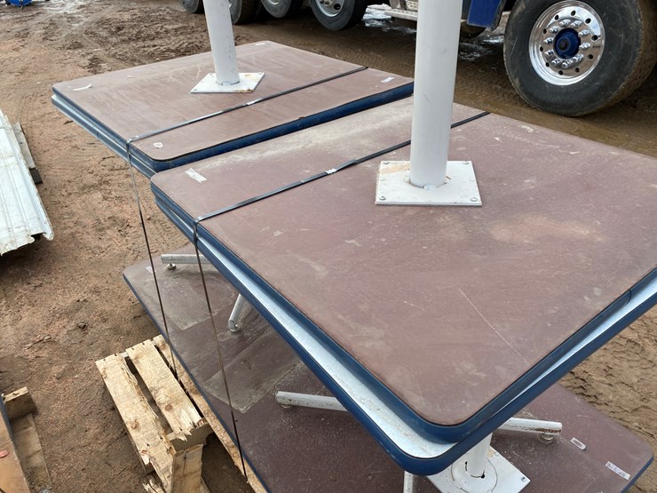 #3391-•-(5)-tables-image-4